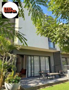 بخصم 38% للكاش تاون هاوس للبيع 3 غرف كمبوند البروج مدينة الشروق قدام المركز الطبى العالمى جمب الجامعة البريطانية 7,600,000 ج.م