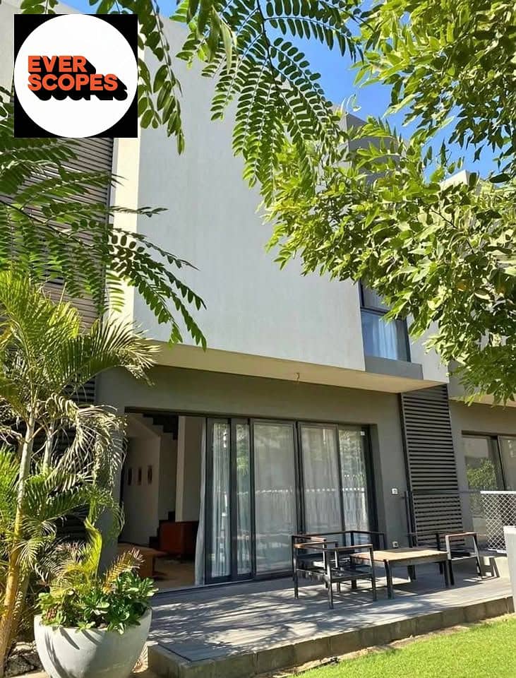 بخصم 38% للكاش تاون هاوس للبيع 3 غرف كمبوند البروج مدينة الشروق  قدام المركز الطبى العالمى جمب الجامعة البريطانية 0