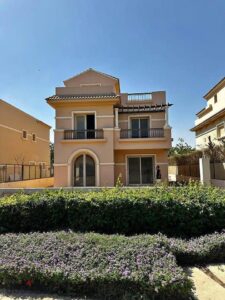 فيلا استلام فوري مساحتها 316 متر بتقسيمة ممميزة من هايد بارك نيو كايرو برايم لوكيشن في الكمبوند 16,200,000 ج.م