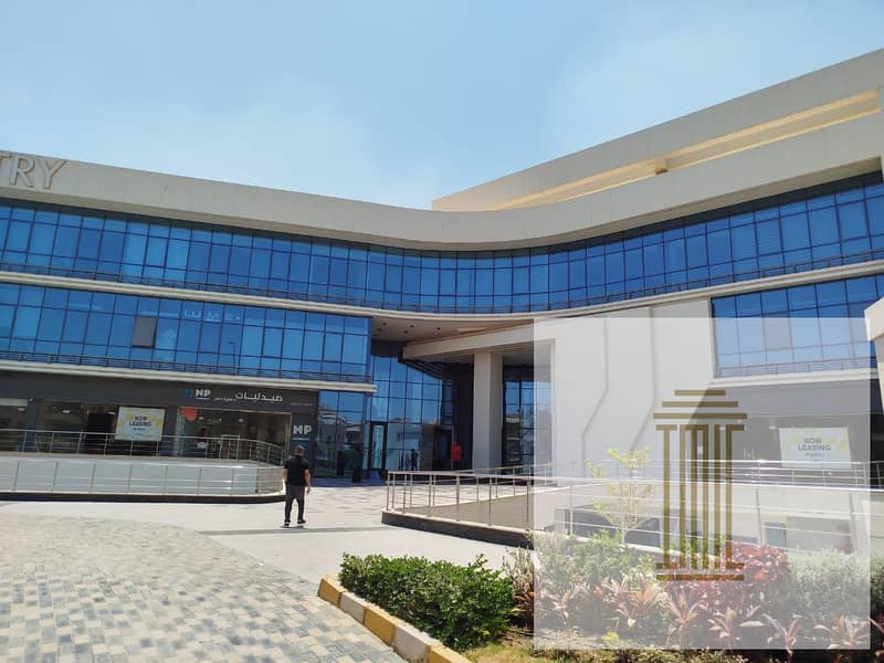 عيادة طبية متشطبة بالتكييفات استلام فوري بجوار المحكمة تقسيط علي سنتين مول طبي فقط 0