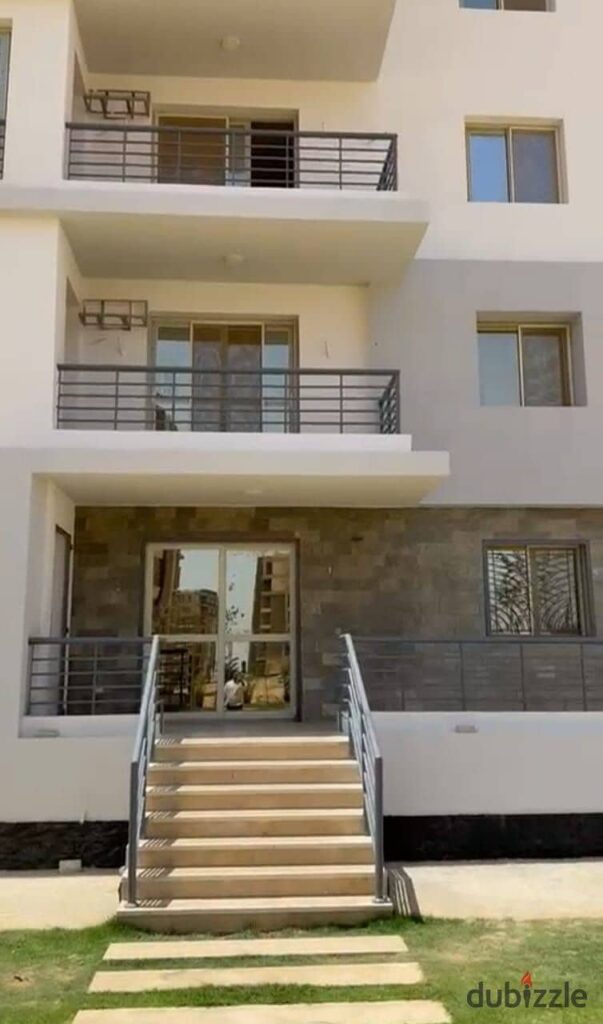 بدون اوفر وبسعر اللونش لسرعة البيع شقة في كمبوند ويست فيو التابع لبنك التعمير والاسكان في نيو زايد 3غرف جنب مشاريع سوديك اعمار اورا وجريان مطار سفينكس 0