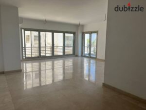 للايجار شفه في اب تاون نيو كايرو 170متر متقسمه 3غرف و 2حمام متشطبه بالمطبخ والتكيفات بسعر مميز 52,000 ج.م