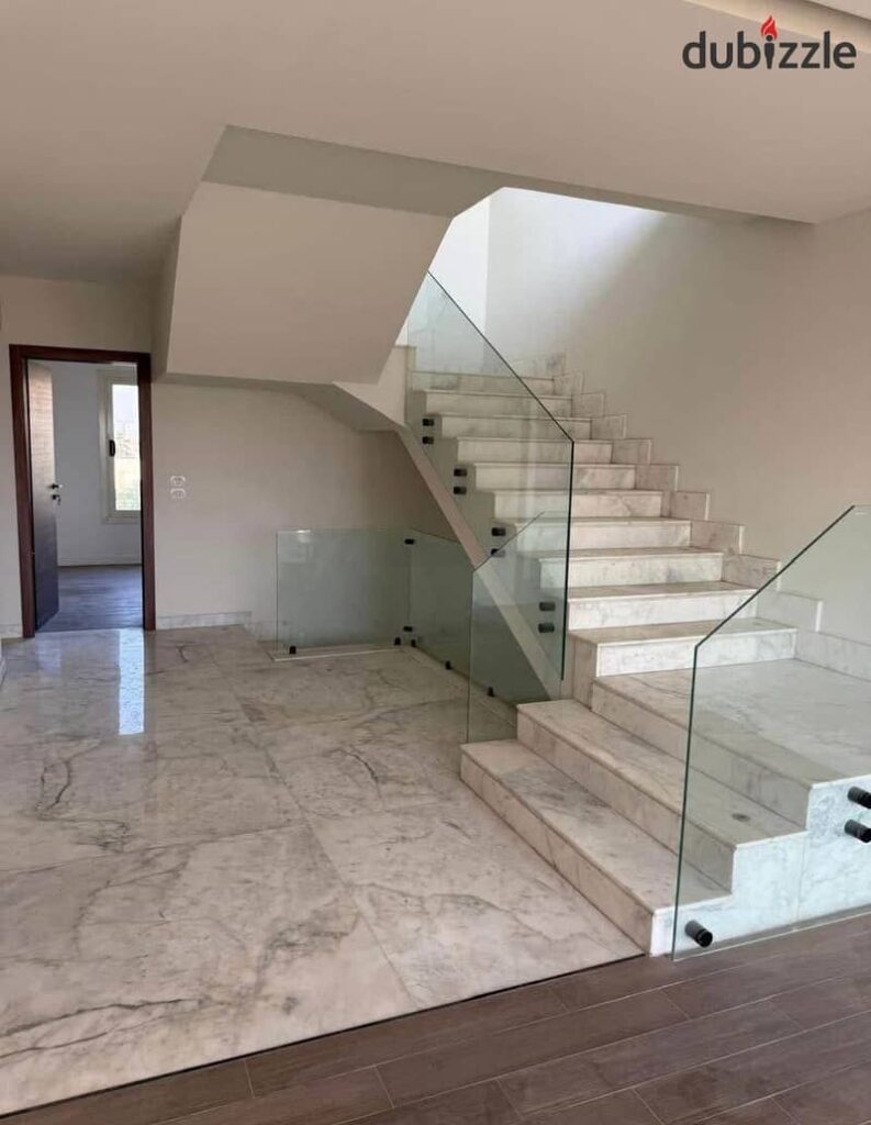 تاون هاوس للبيع  برايم لوكيشن بسعر لقطه  في بالم هيلز اسكندريه -  بجوار كارفور 0