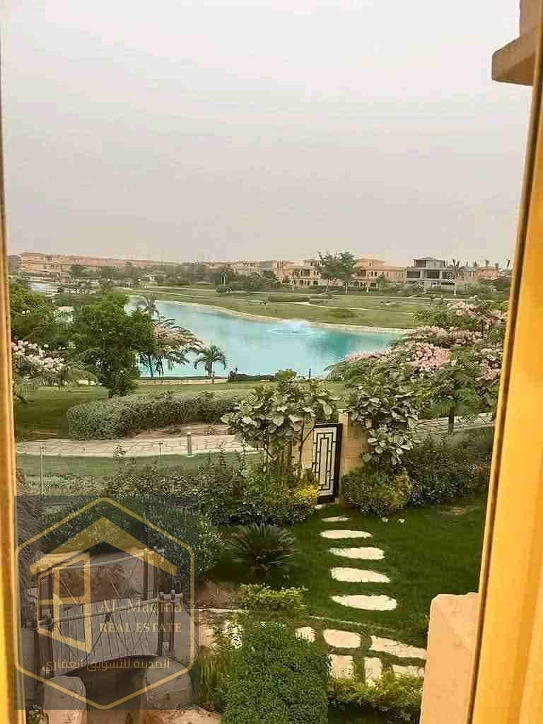 فيلا تحفه للبيع بمدينتي تطل على البحيرات تشطيب فندقي 0