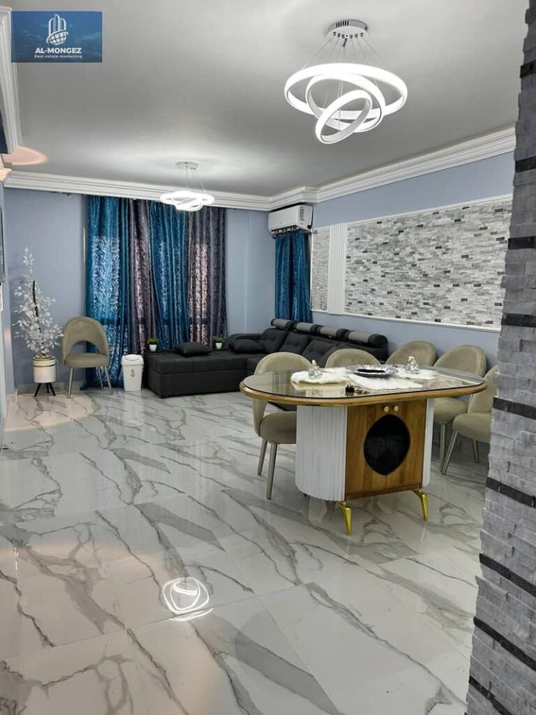 متاح شقه مفروشه في مدينه الرحاب للايجار امام السوق الشرقي مباشره مسحتها 131 متر سوبر لوكس 0