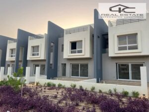 اقل توتال سعر ل تاون هاوس مودرن استلام فوري بالتقسيط و مقدم مميز 253م في هايد بارك التجمع الخامس القاهرة الجديدة hyde park new cairo fifth settlement 25,160,000 ج.م