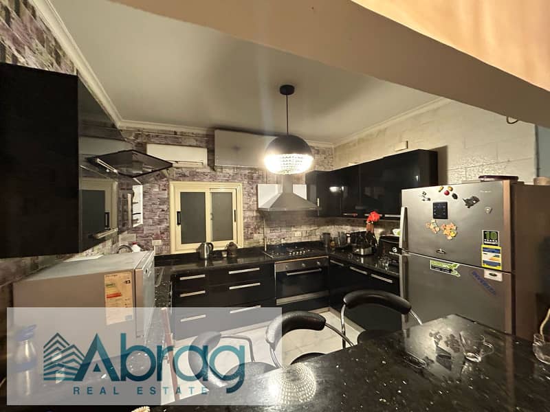 للبيع شقه 200  م  تشطيب الترا سوبر لوكس في  كمبوند دريم لاند 6 اكتوبر 0