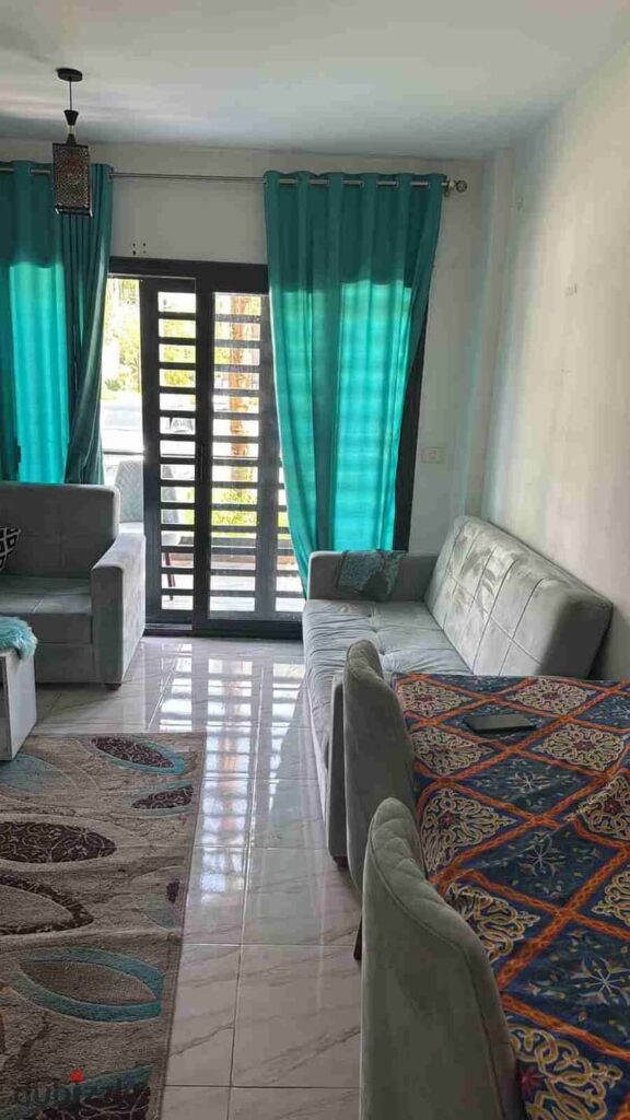 شقه للايجار المفروش بسعر مناسب لرغبي السكن في B15 مدينتي 0