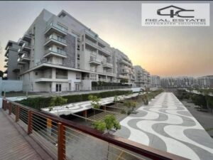 شقه بجاردن كورنر لقطه و بأقل سعر في الماركت وفي لوكيشن مميز جدا في كمبوند ماونتن فيو اي سيتي mountain view icity new cairo التجمع الخامس 5,700,000 ج.م