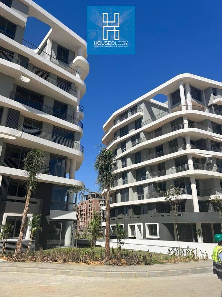 بخصم يصل الي 40% و لفتره محدوده استلم فوري شقه 3 غرف متشطبه بالكامل برايم لوكيشن بأرقي كمبوندات العاصمه الاداريه 0