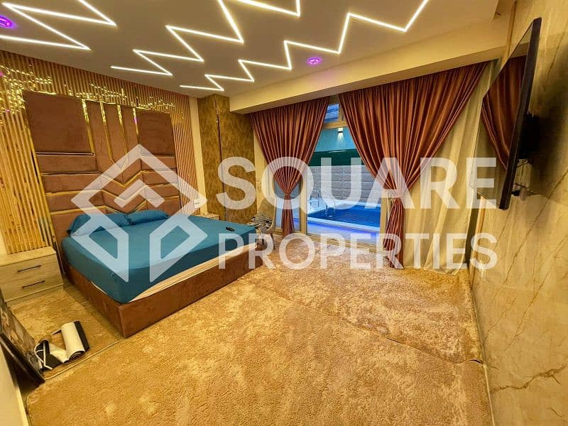 بيزمنت مرتفع بجاردن وحمام سباحة للبيع في الحي ال8 0