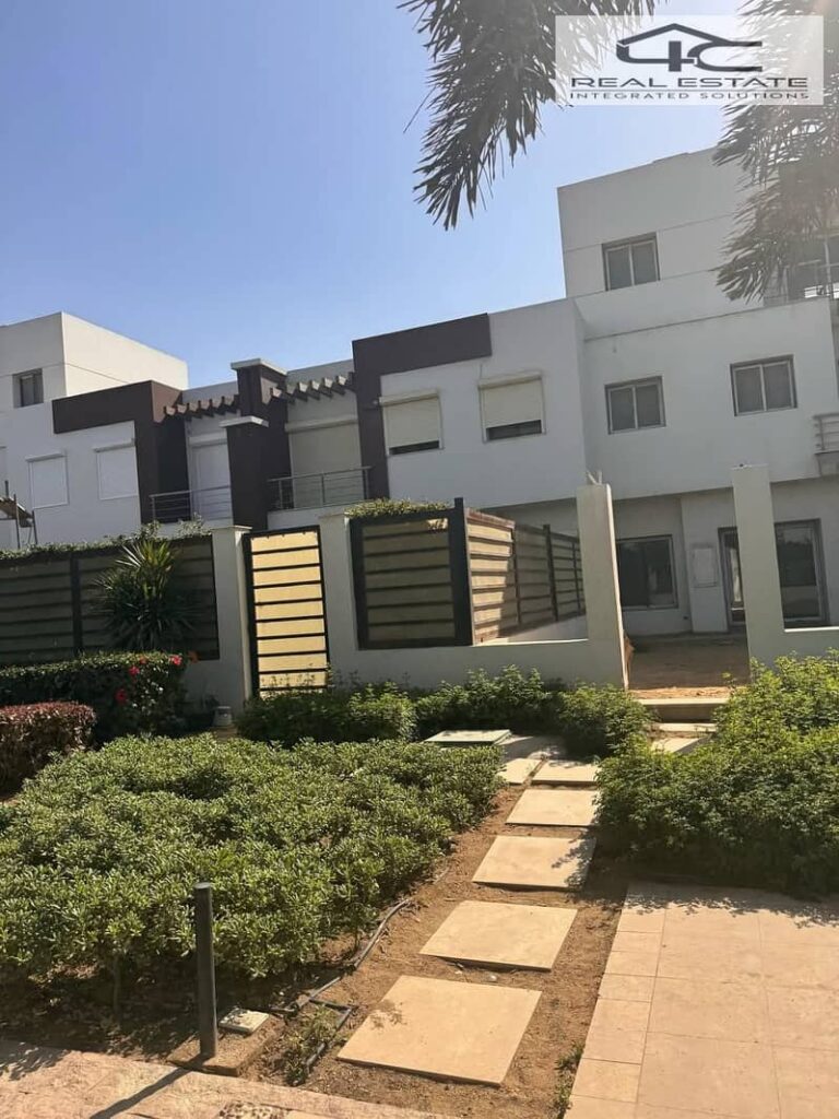 اقل سعر تاون هاوس تشطيب الترا سوبر لوكس استلام فوري في هايد بارك 3 غرف نوم مودرن في هايد بارك التجمع الخامس hyde park new cairo 0
