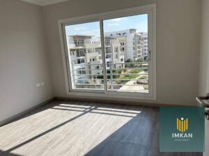 شقة 170م ( استلام فورى ) للبيع بالتقسيط فى كمبوند هايد بارك HYDE PARK التجمع الخامس على شارع ال90 13,875,000 ج.م