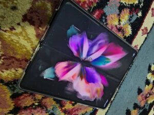 Samsung z fold 5g 18,000 ج.م