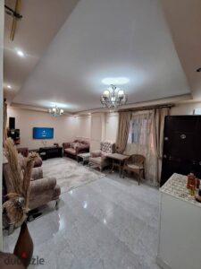 شقة للبيع فى الحى الايطالى زهراء المعادى بفيو امامى 3,250,000 ج.م