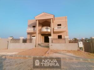 فيلا للبيع–كمبوند دريم لاند–طريق الواحات–6 أكتوبر-يقع الكمبوند على طريق الواحات مباشرة بالقرب من مول مصر- فلاجز مول- مدينه الانتاج الاعلامى 35,000,000 ج.م