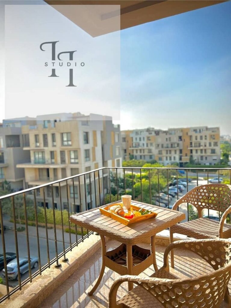 شقة 2 نوم مميزة  مفروشة بالكامل للايجار فى ايستاون 0