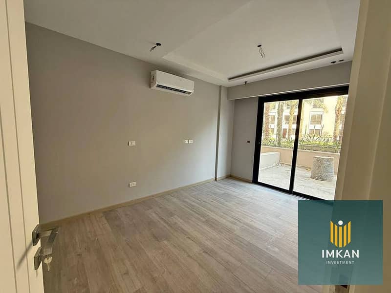 شقه ارضي بجاردن متشطبه تشطيب مودرن - استلام فوري للبيع بخصم 34% علي الكاش في كمبوند ستودا شيراتون - دقايق لمطار القاهرة -القاهره 0