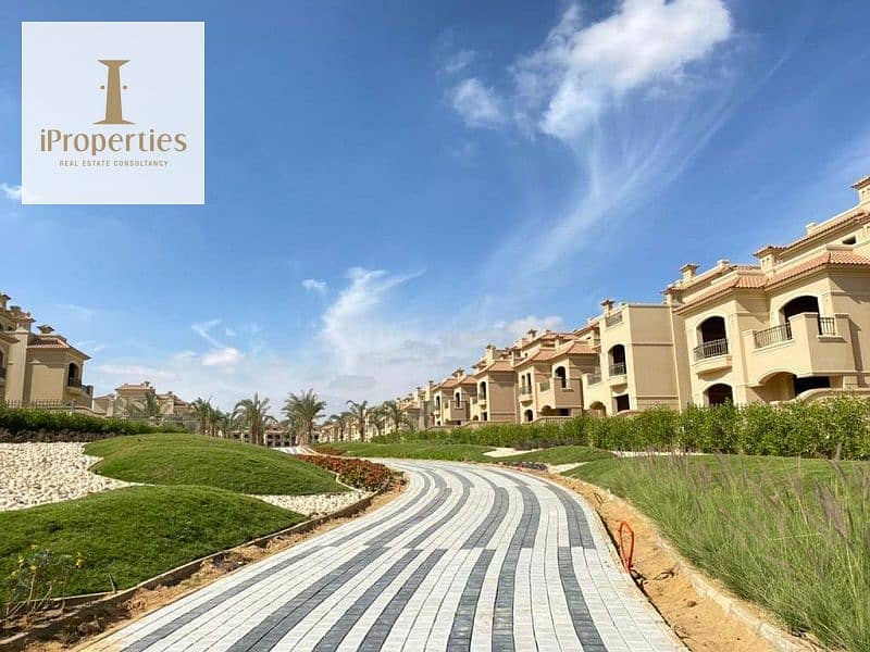 فيلا تاون هاوس للبيع بسعر لقطه في لافيستا سيتي استلام فوري - برايم لوكيشن - فيو لاندسكيب 0