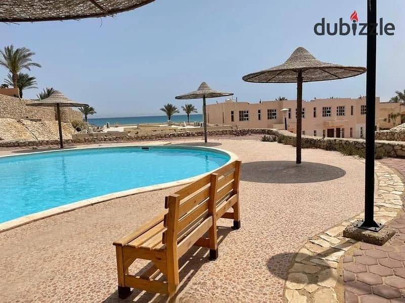 شاليه بجنينة متشطب ومفروش بالكامل للبيع بالتقسيط في بيلا رومانس العين السخنة بمقدم 20% وخصم 40% 0