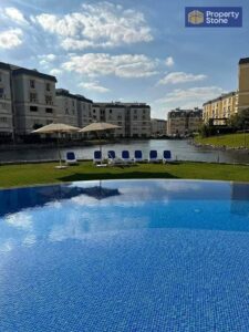 فيلا للإيجار 380 متر مفروشة بالكامل سوبر لوكس بحديقه في كمبوند ماونتن فيو هايد بارك، شارع التسعين، القاهرة الجديدة 85,000 ج.م