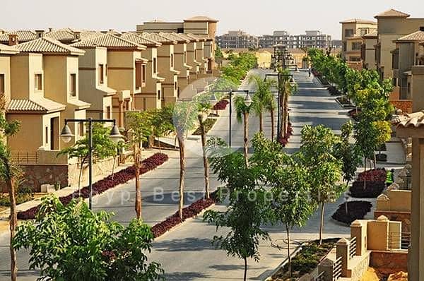 لسرعة البيع فيلا فاخرة بأقل سعر في كمباوند بالم هيلز قطامية اكستنشن Pk2 التجمع الخامس 0