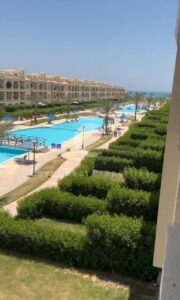 6,100,000 ج.م لاسرينا بالم بيتش شاليه 125م مفروش + بالتكييفات