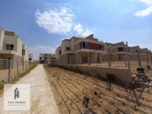 15,400,000 ج.م استلام فورى بأفضل سعر فيلا للبيع مساحة الأرض 426 متر ذا كراون بالم هيلز The Crown palm hills october