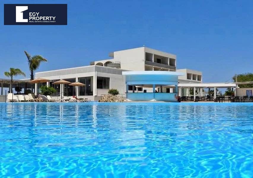 شاليه للبيع مع حديقة في هاسيندا الساحل الشمالي بالتقسيط حتى عام 2034 0