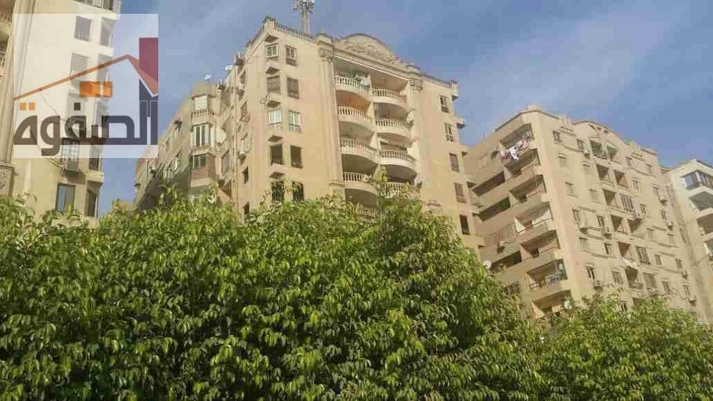 فرصة تمويل عقاري للاستثمار و السكن الراقي للبيع شقة في شارع نادي وادي دجله علي بعد خطوات من بوابات النادي في زهراء المعادي موقع هادي جدا وراقي و بجانب الخدمات 0