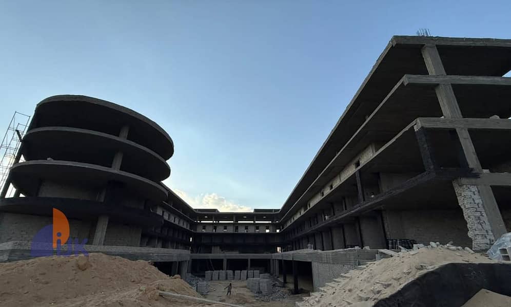 محل تجارى للبيع فى مدينه العبور وعلى محور العبور الرئيسى Obour City, the main Obour axis 0