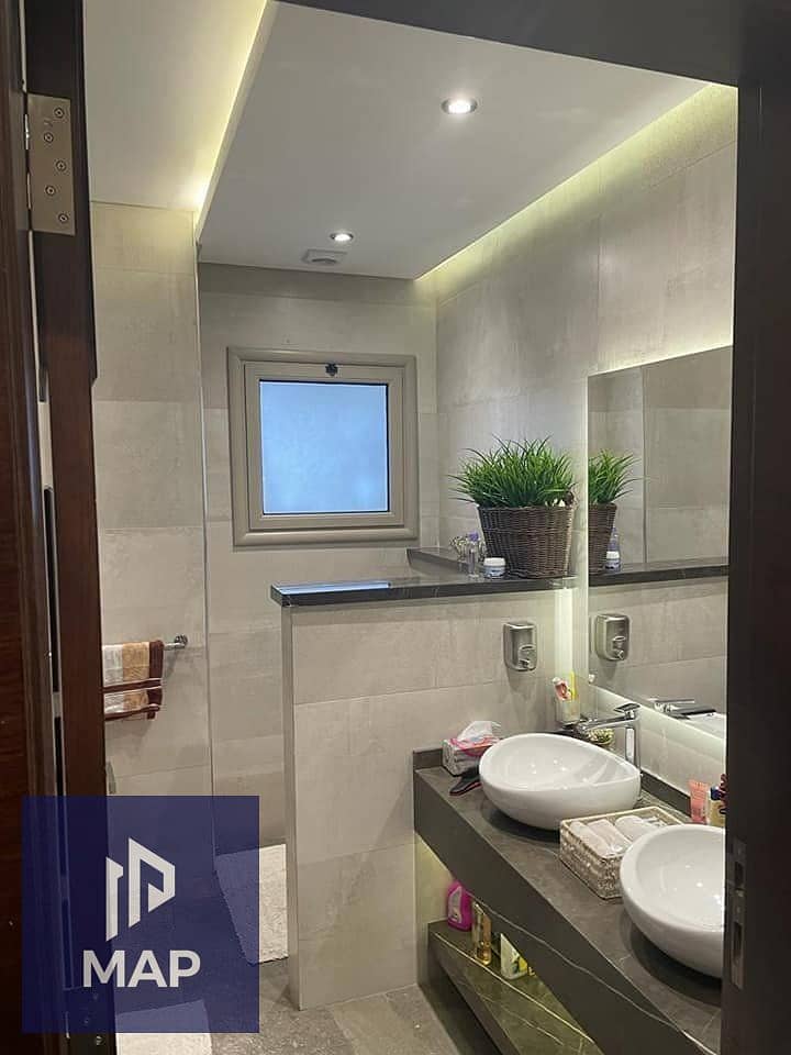 شقة للبيع استلام فورى فى فالورى شيراتون فى اميز موقع | متشطبة بالتكيفات والمطبخ بالتقسيط 0