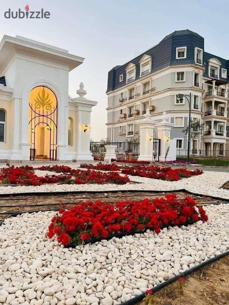 شقه استلام فوري في كمبوند ماونتن فيو في التجمع الخامس بمقدم 10% 0