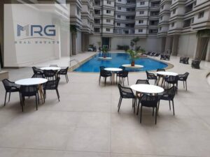 3,900,000 ج.م شقه ريسيل في مبني دجله فيو علي دائري المعادي فيو حمام سباحه