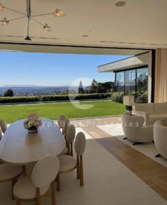 11,000,000 ج.م باقل سعر وبدون مقدم امتلك شاليه متشطب باطلاله علي البحر واللاجون