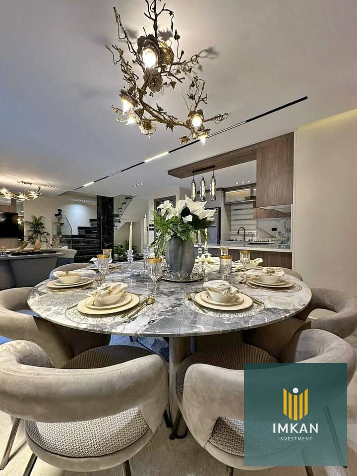 دوبلكس للبيع بالتقسيط استلام فوري متشطب تشطيب سوبر ديلوكس بالفرش والاجهزه والسعر شامل الصيانه في ارقى كمبوند امورادا في التجمع الخامس 0