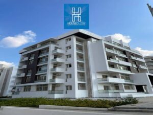 7,600,000 ج.م استلام فوري بالتقسيط علي 10 سنين في ارقي كمبوندات العاصمه الاداريه الجديده شقه 3 غرف متشطبه بالكامل جاهزه للمعاينه و السكن الفوري