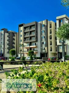 5,235,849 ج.م شقة فاخرة للبيع في كمبوند روك إيدن استلام فوري بمنطقة الجولدن سكوير بالقرب من نادي الشرطة ونادي الزمالك