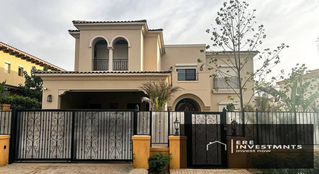 فيلا مستقله للبيع بحمام سباحه خاص بجانب النادي والسنترال بارك بتشطيب الترا سوبر لوكس  استلام فوري  في ميفيدا اعمار التجمع الخامس بالقرب من مدينتي 0