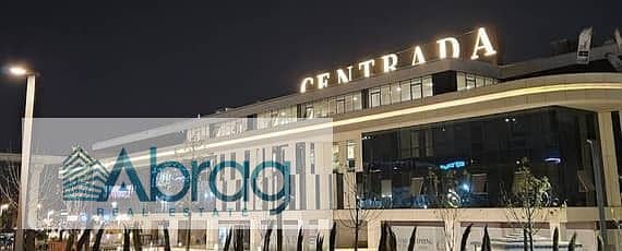 بمقدم 18 الف للبيع عيادة في مول 908 سنترادا- علي محور البوليفارد مباشرةً و بجوار جامعة القاهرة 0