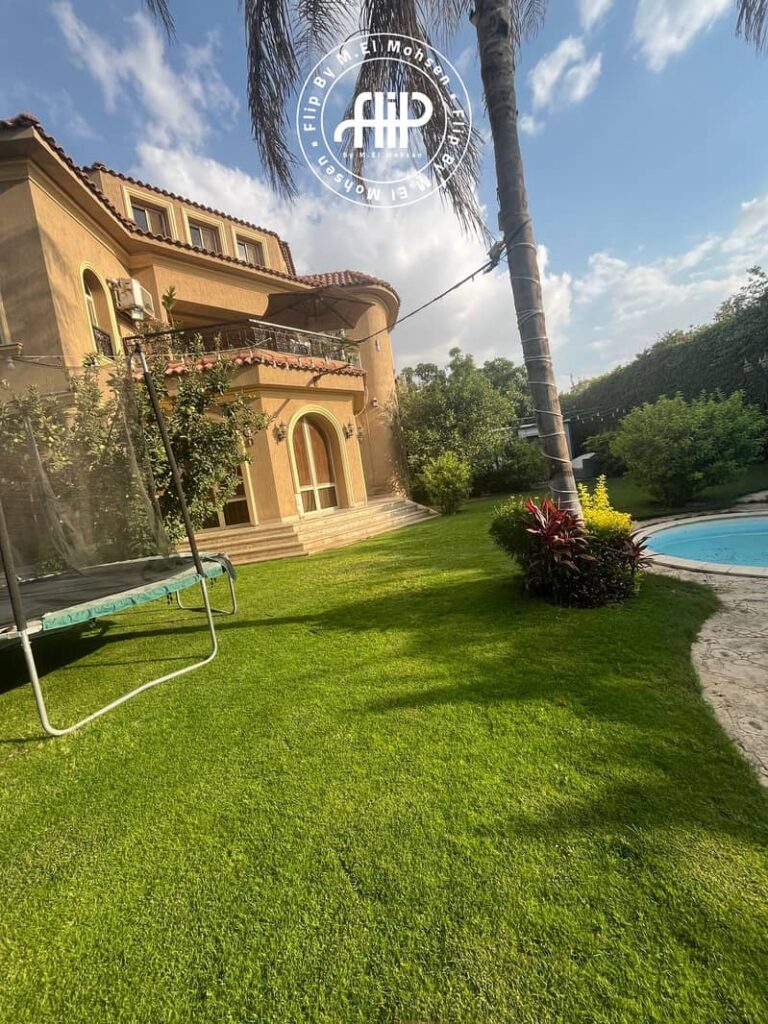 فيلا مستقلة للبيع في بيفرلي هيلز 0