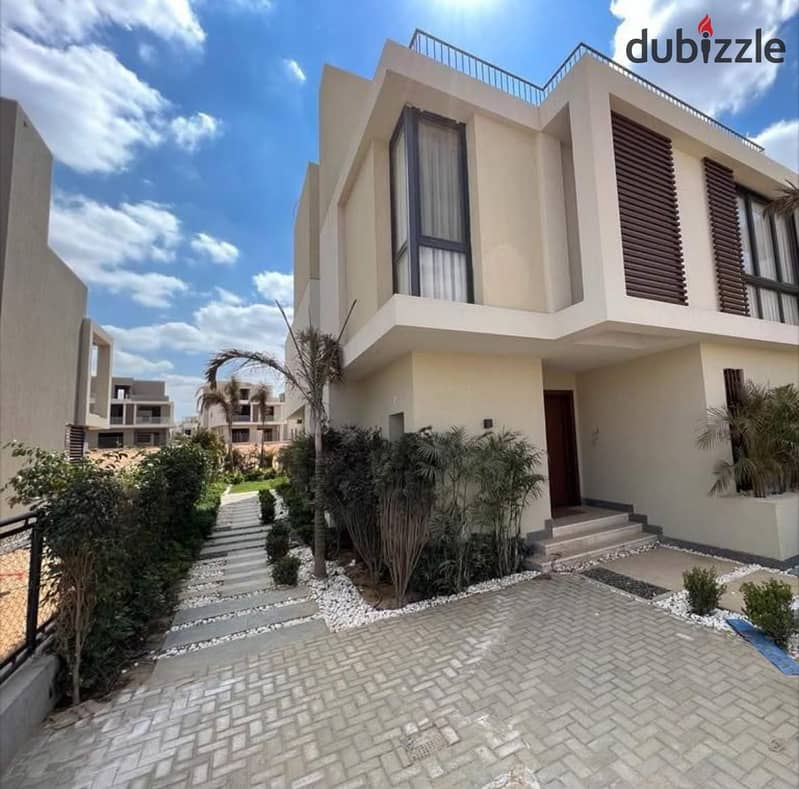 توين هاوس جاهز علي الاستلام صف أول علي الجولف للبيع في جولف فيوز 6 أكتوبر من بالم هيلز بجوار جولف اكستنشن وذا كراون 0