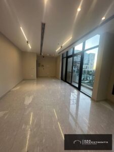 70,000 ج.م باقل من سعر السوق مكتب اداري للايجار متشطب بالكامل جاهزه للاستلام في أميز موقع في ديستريكت 5 التجمع الخامس في قلب القاهرة الجديده