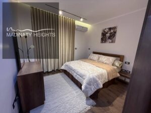 35,000 ج.م شقة مفروشة بالكامل للإيجار في مدينتي B8، مساحة 78 متر، تقع في الدور الأول. مفروشة فرش جديد بالكامل ولم تُستخدم من قبل، ومجهزة للسكن الفوري.