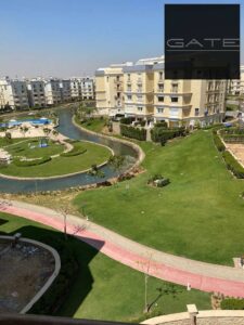 10,500,000 ج.م شقة للبيع في كمبوند هايد بارك التجمع الخامس برايم لوكيشن فيو لاندسكيب متشطبة و مفروشة بالكامل