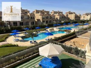 21,500,000 ج.م فيلا توين هاوس 295م فيو حمام سباحه للبيع بكمبوند الباتيو اورو لافيستا جاهزه للاستلام