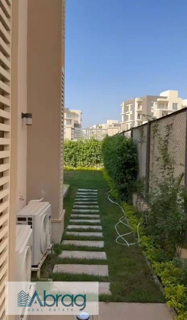 للبيع فيلا توين هاوس283 م بالتشطيب ومطبخ وتكييفات – مشروع أتريو | الشيخ زايد 0