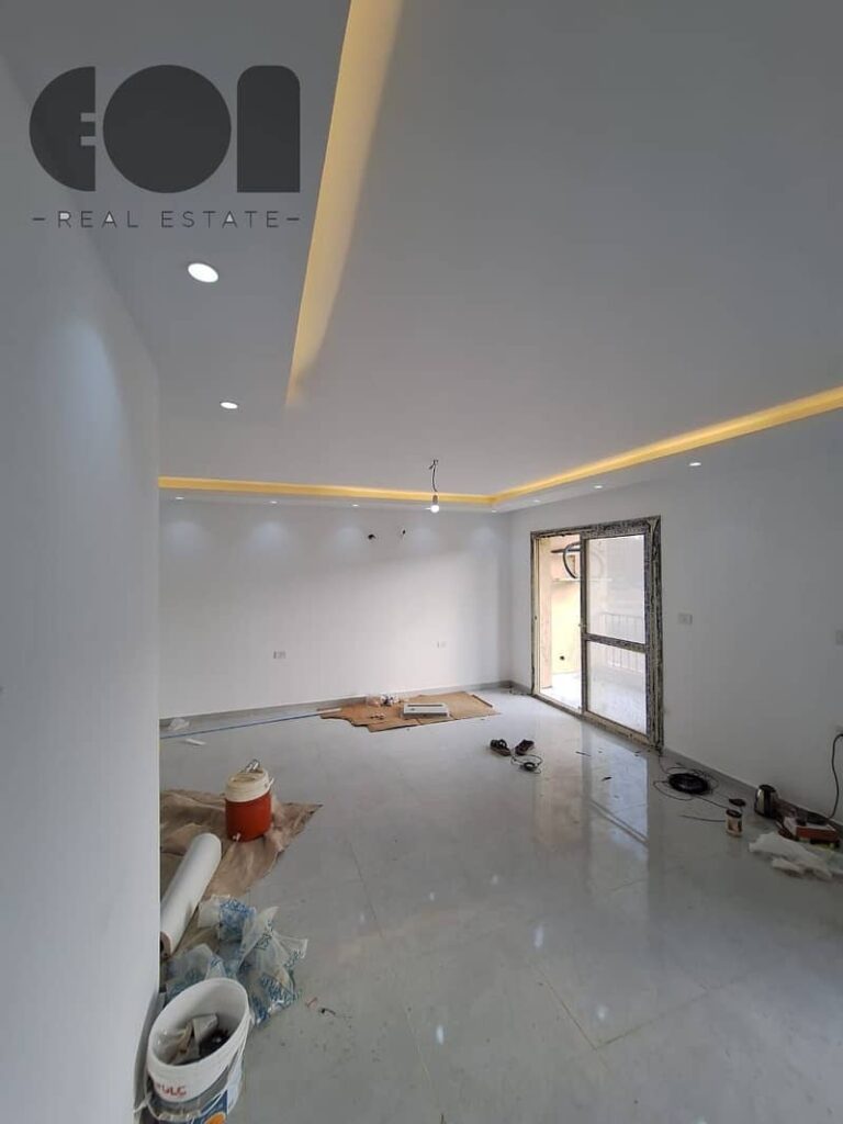 شقة للايجار اول سكن في كمبوند سراي بموقع مميز علي ال hub مباشرة و تشطيب راقي 0