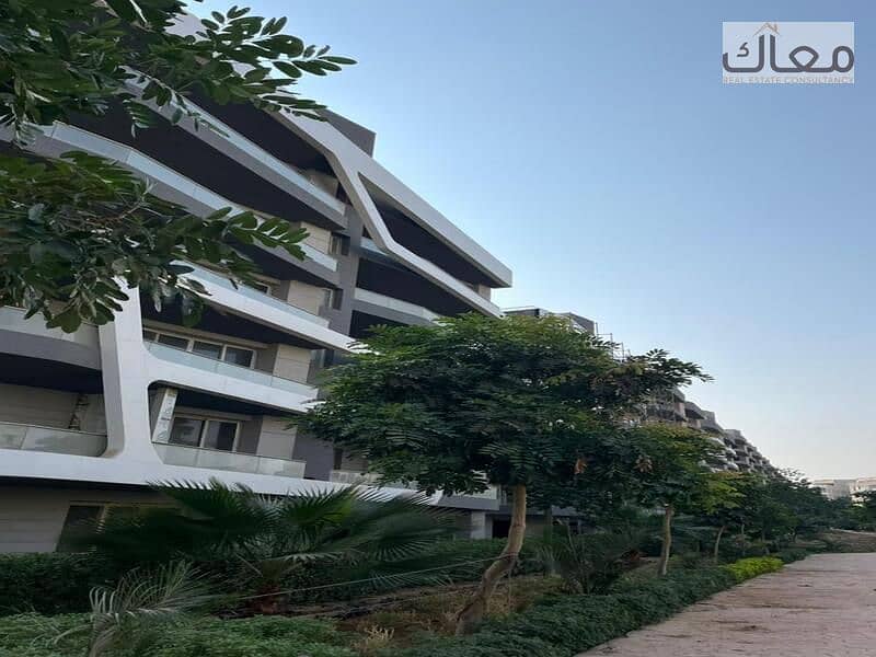 شقه بسعر محروق بخصم 50 % لفتره محدوده في قلب القاهره الجديده 0