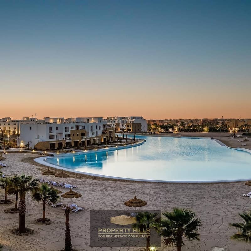 فرصه للاستثمار مع حسن علام شاليه فوري متشطب الترا سوبر لوكس بالتكيفات والمطبخ بانوراما فيو بحر مباشر الغردقة – البحر الأحمر في سوان ليك الجونه 0